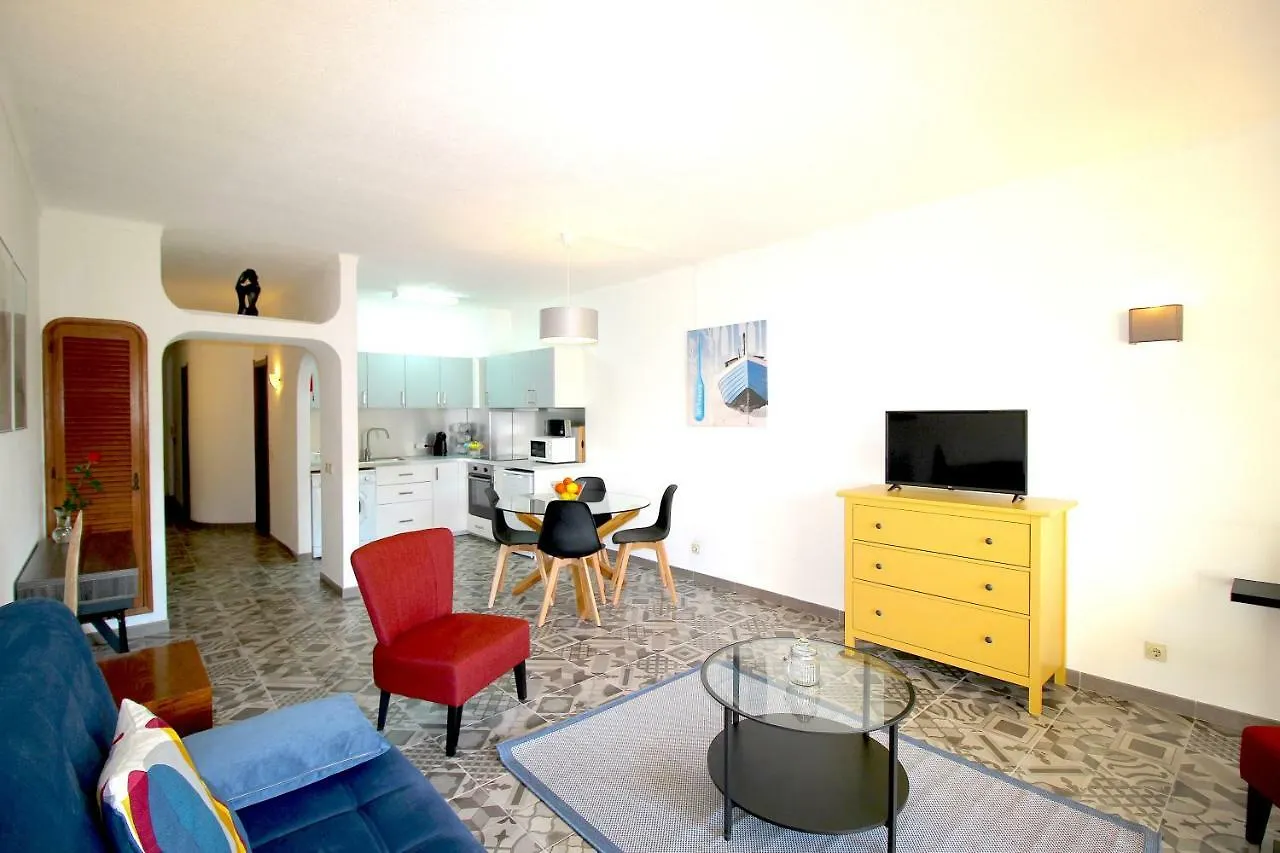 Apartment Charmant Appartement Au Coeur De Albufeira